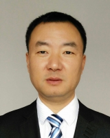 张旭东