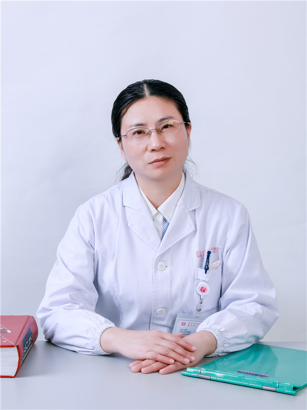张莉