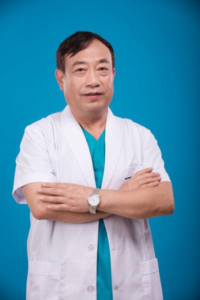 李谨