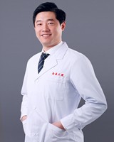 王亮