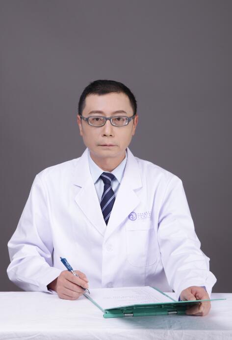 李俊伟
