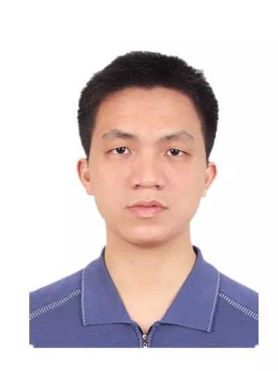 李东辉
