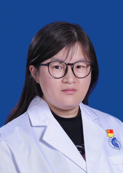 李侠