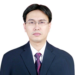 薛芳沁