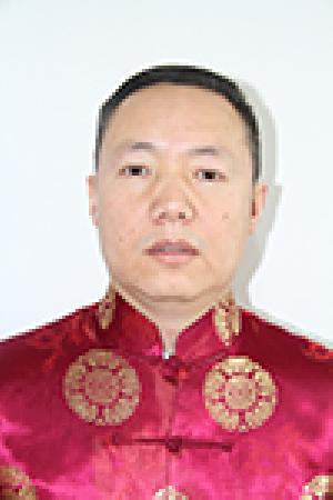 张江伟