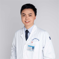 黄哲宇