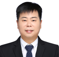 李伟