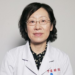 潘月丽