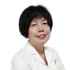 何玲