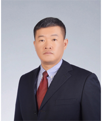 杨雷