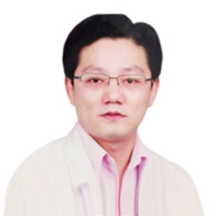 邱纯