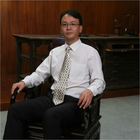 张志君