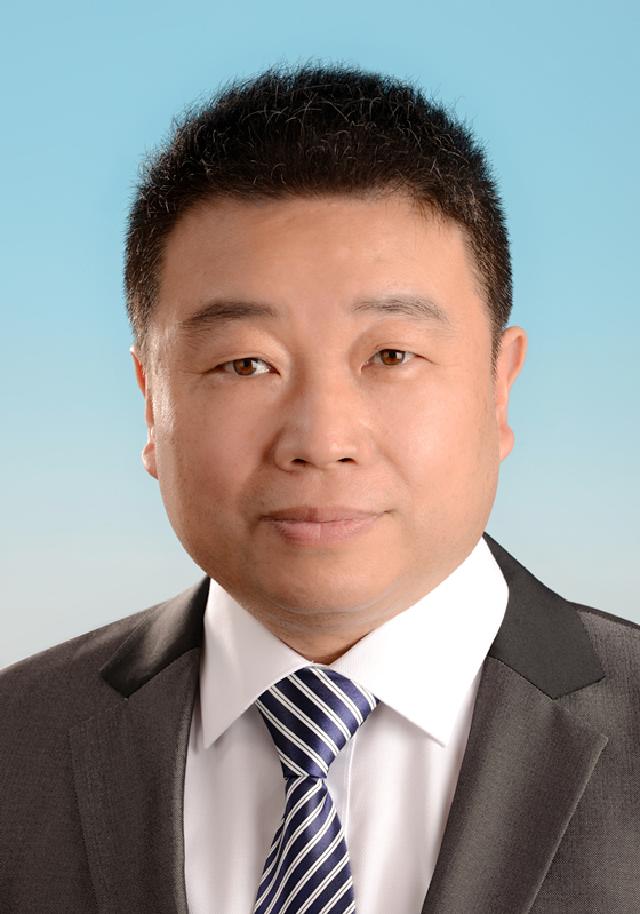 钱小雷