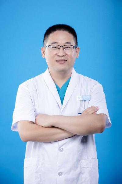 李虎年