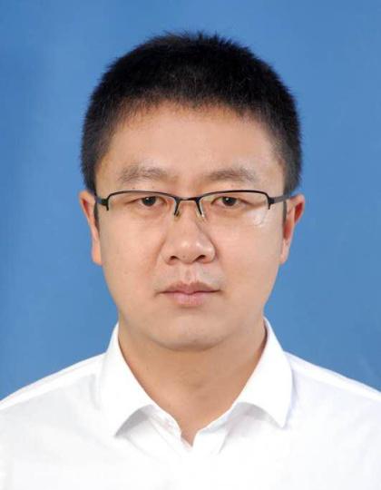 黄炜