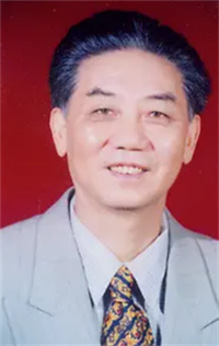 陈逖