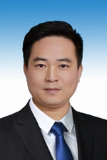 黄成