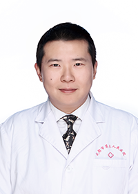 梁明
