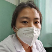 王妍