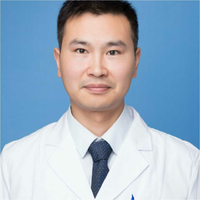 李力