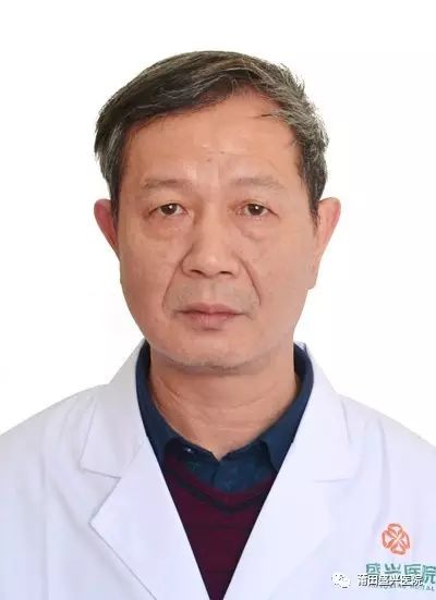 黄益平
