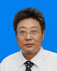李伟