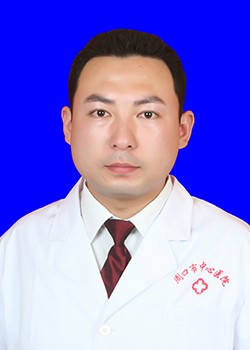 李志伟