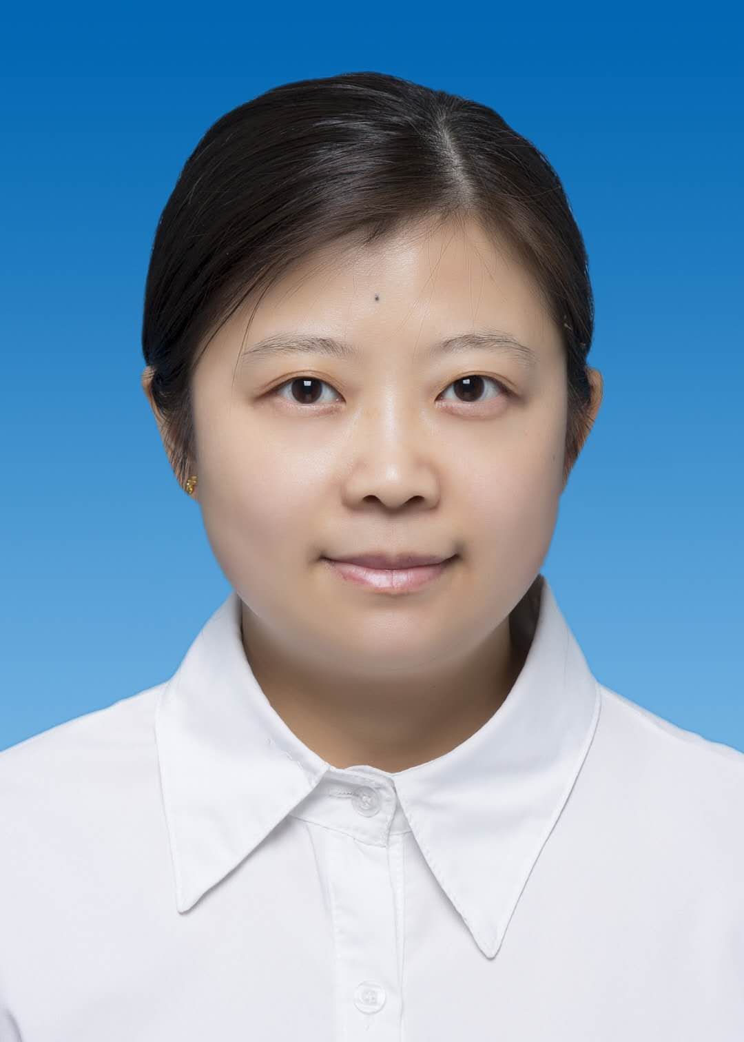 朱琼