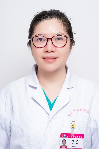 李莉