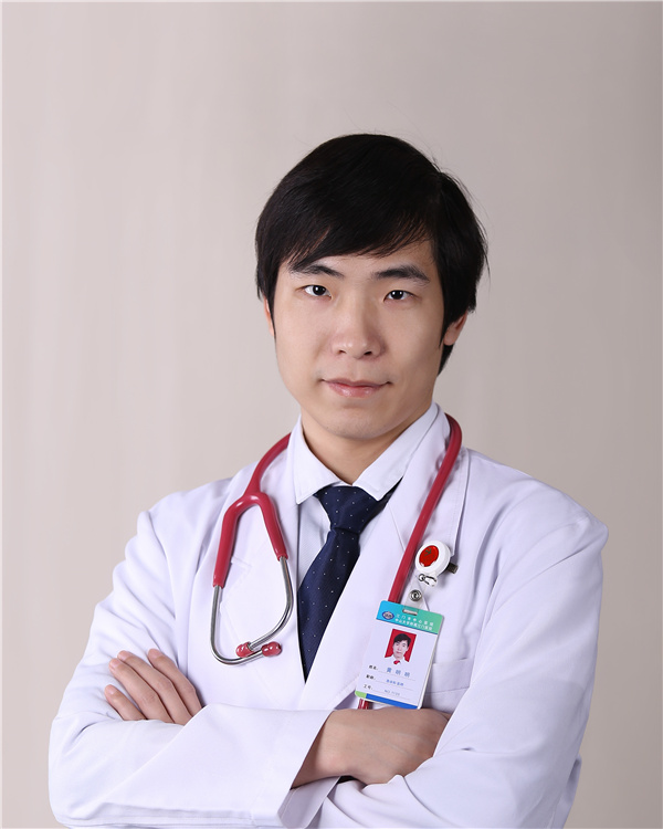 黄明明