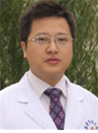 杨何平