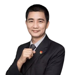 何锦添