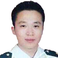 李欣