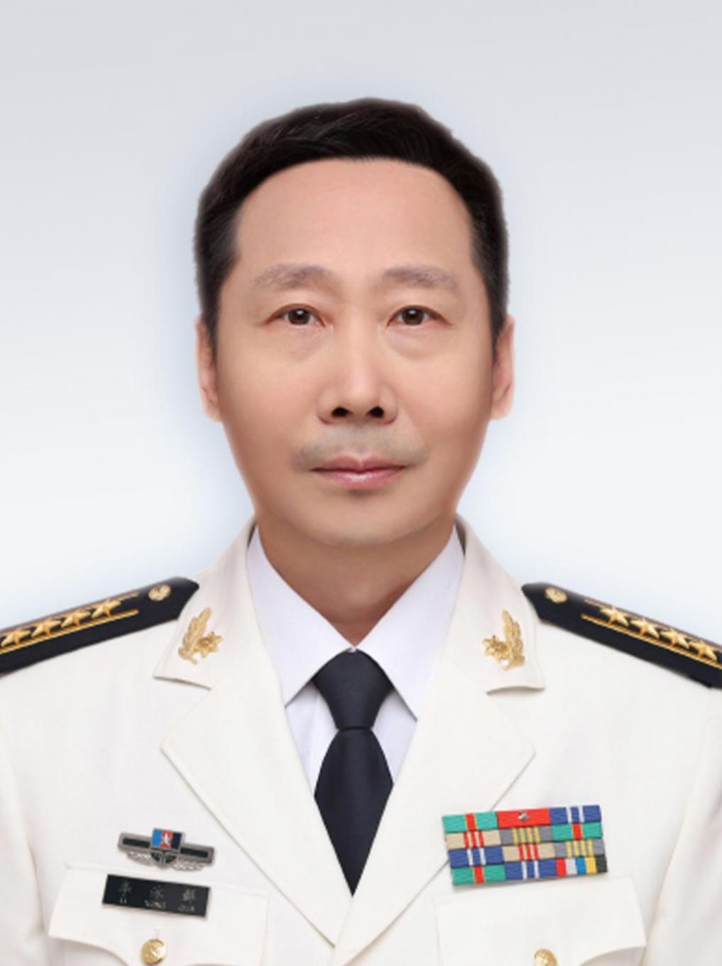 李泳群