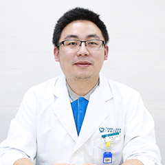 梁龙
