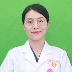 李华