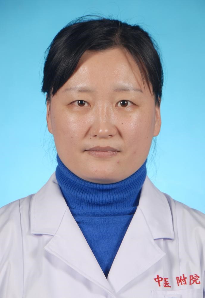 李筠
