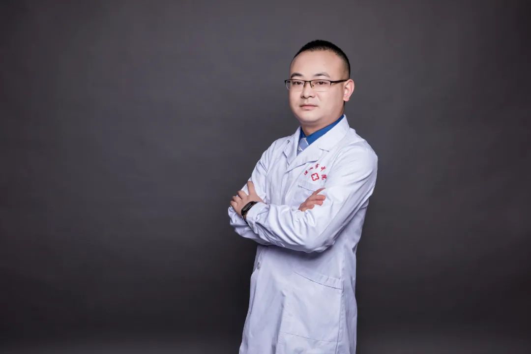 王俊