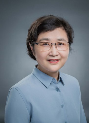 任洁