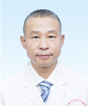 王明