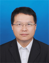 张坤