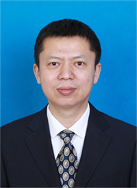 焦英伟