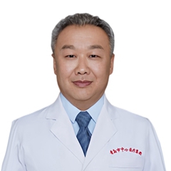 薛伟山