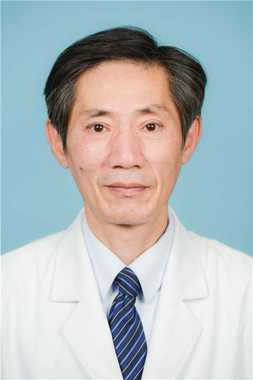 潘毓鸣