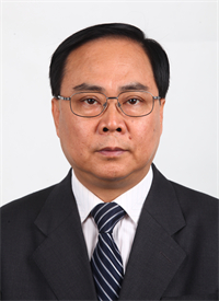 李新立