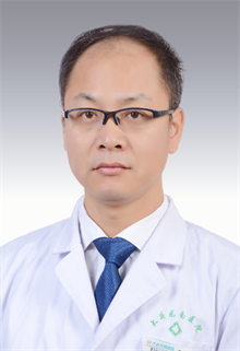 李伟