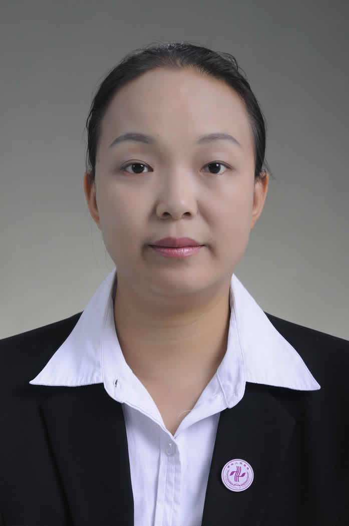 李利华