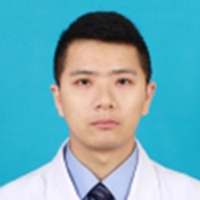 刘堃