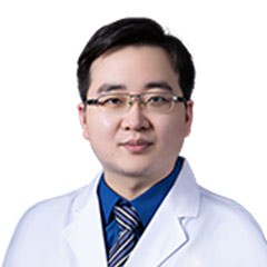 董健