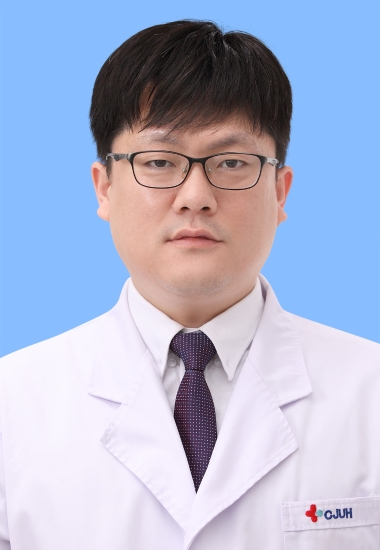 李哲